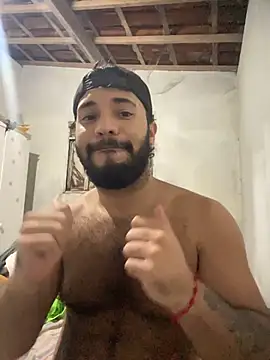 Snapshot of spiderfindom chatting on June 2026 03:25:01 AM spiderfindom online show from June 2026 03:25:01 AM