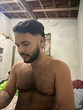 Snapshot of spiderfindom chatting on June 2026 03:37:02 AM spiderfindom online show from June 2026 03:37:02 AM