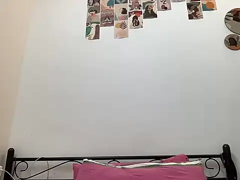 LucytheDevilQueen online show from October 2025 02:04:01 AM