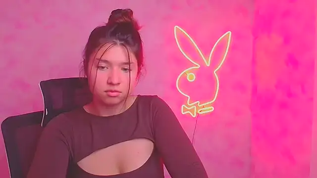 Snapshot of Sandra_Curly chatting on September 2025 05:49:01 PM Sandra Curly online show from September 2025 05:49:01 PM