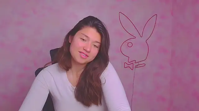 Snapshot of Sandra_Curly chatting on October 2025 09:23:01 PM Sandra Curly online show from October 2025 09:23:01 PM