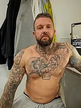 Snapshot of tattedmuscle1 chatting on October 2025 06:42:02 PM tattedmuscle1 online show from October 2025 06:42:02 PM