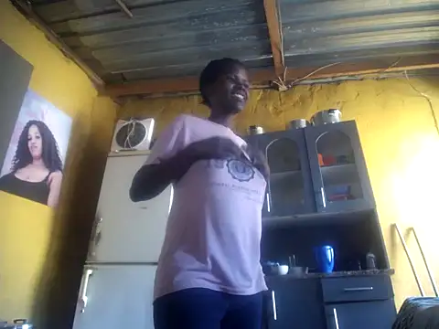 Caramelchick01 online show from November 2025 06:46:02 AM