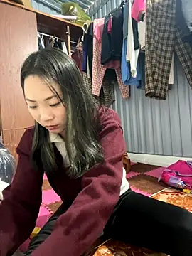 AAANINE22 online show from November 2025 06:41:02 AM