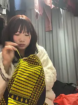 AAANINE22 online show from December 2025 01:49:01 PM