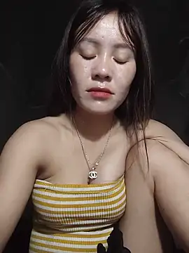 TinTim02 online show from May 2026 08:37:01 PM