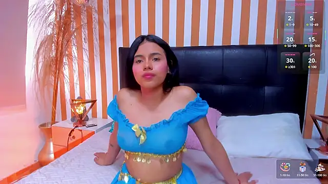 LunaToledo online show from November 2025 12:48:02 PM