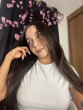 Snapshot of Scarlett05 chatting on May 2026 01:56:01 AM Scarlett05 online show from May 2026 01:56:01 AM