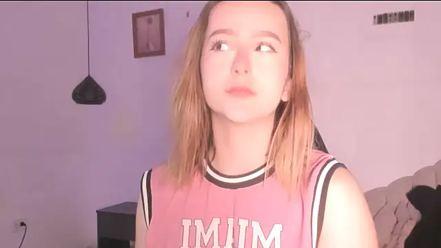 kristal joi dl online show from October 2025 12:24:01 PM