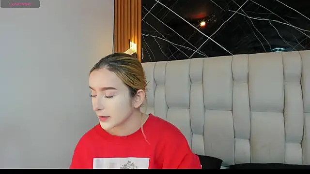 kristal joi dl online show from November 2025 12:48:02 PM