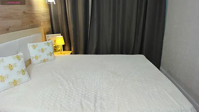 Babyy Lynaa online show from October 2025 05:39:02 AM