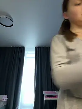 Babyy Lynaa online show from October 2025 10:49:02 AM