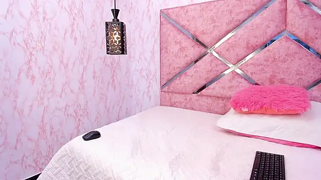 HOT EMIILY  online show from January 2026 12:20:02 PM