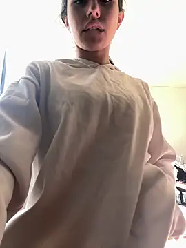 Victoria alson online show from December 2025 01:37:02 PM