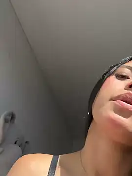 Snapshot of Victoria_alson chatting on July 2026 02:13:01 PM Victoria alson online show from July 2026 02:13:01 PM