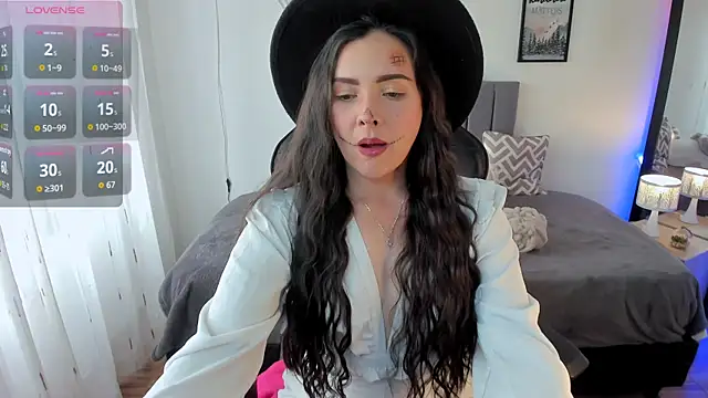 Snapshot of amaia_monet chatting on October 2025 07:58:02 PM amaia monet online show from October 2025 07:58:02 PM