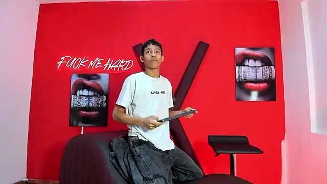 BEAUTY BOYS1 online show from February 2026 07:23:02 PM