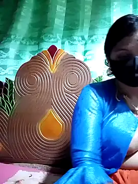 Mistompa24 online show from October 2025 06:31:01 PM