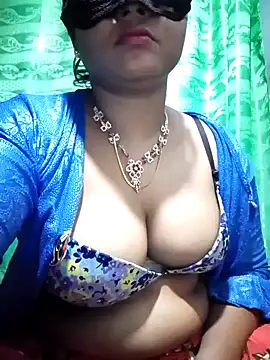 Mistompa24 online show from November 2025 06:06:01 PM