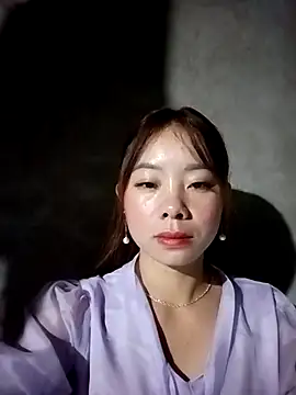 milo123-xx online show from November 2025 12:00:02 AM