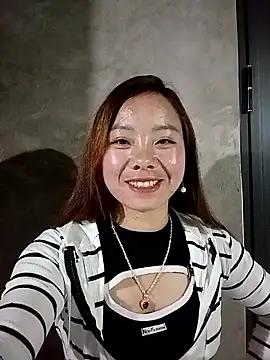 milo123-xx online show from December 2025 10:00:02 AM