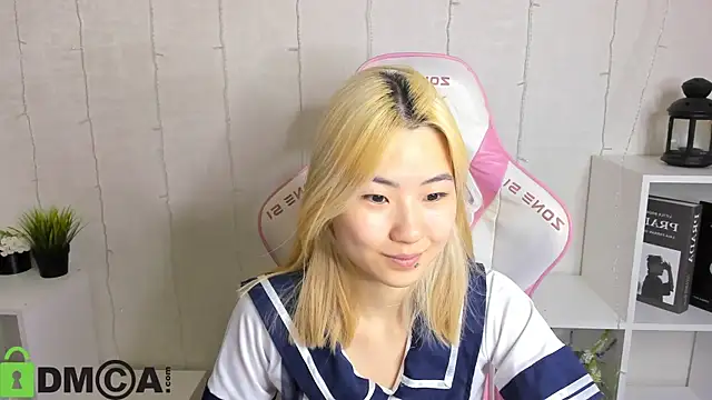 Snapshot of Aisi_18 chatting on November 2025 12:30:01 AM Aisi 18 online show from November 2025 12:30:01 AM