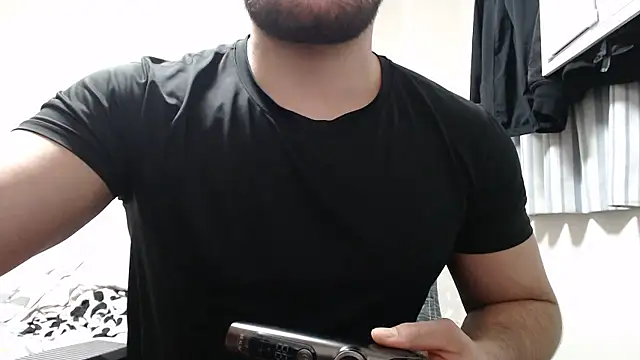 Snapshot of myhair_isgood chatting on December 2025 12:10:01 PM myhair isgood online show from December 2025 12:10:01 PM