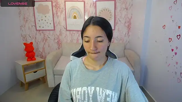 Kylie ch1 online show from October 2025 03:44:01 PM