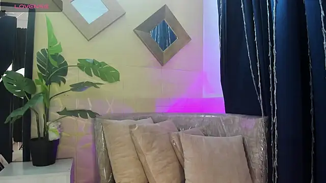 Snapshot of Valery_Brand chatting on May 2026 12:46:02 PM Valery Brand online show from May 2026 12:46:02 PM
