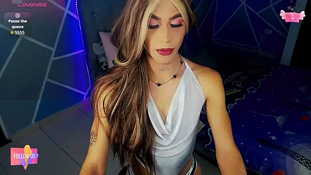 Snapshot of Anne_Zulb chatting on April 2026 01:15:01 AM Anne Zulb online show from April 2026 01:15:01 AM
