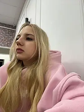 Sky Cutie online show from January 2026 03:43:02 AM