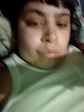 Snapshot of Pomelit00 chatting on February 2026 02:09:02 AM Pomelit00 online show from February 2026 02:09:02 AM