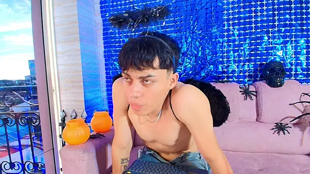 Snapshot of Dani_rivass chatting on October 2025 11:32:02 AM Dani rivass online show from October 2025 11:32:02 AM
