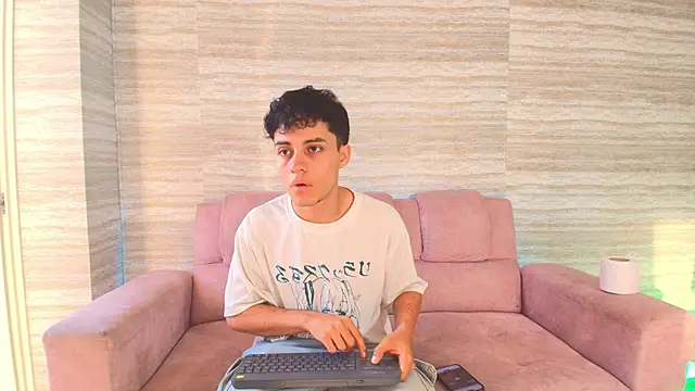 Dani rivass online show from November 2025 11:21:02 AM