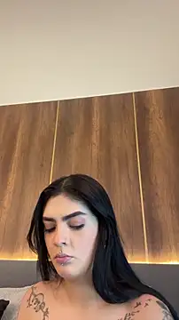 AliceRitter online show from October 2025 06:20:01 PM