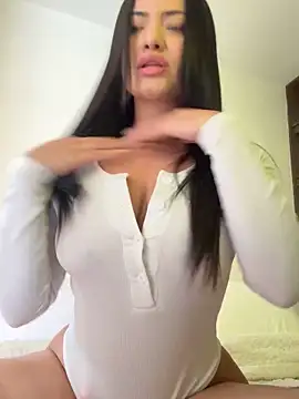 Lu090  online show from November 2025 04:36:01 PM