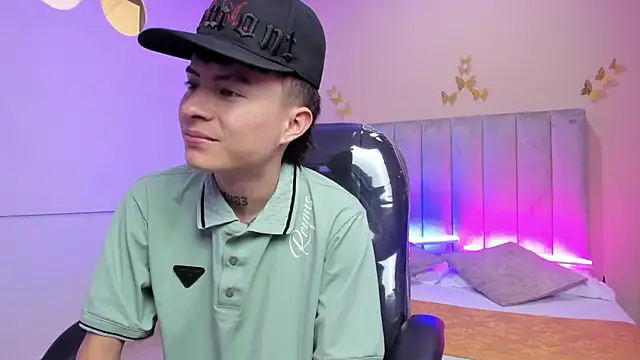 Nascary Fox online show from January 2026 07:11:01 PM