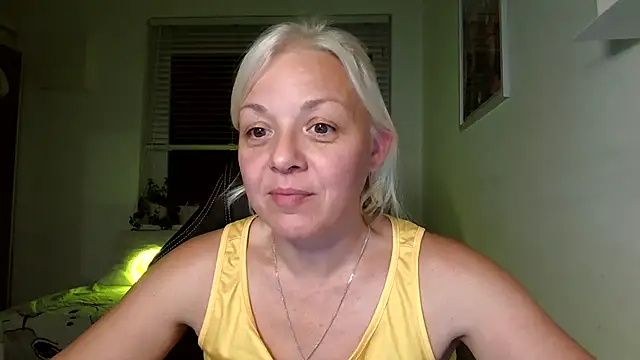 Linsy Kim online show from September 2025 05:58:02 PM