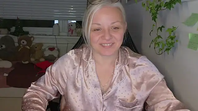 Linsy Kim online show from February 2026 10:26:01 PM