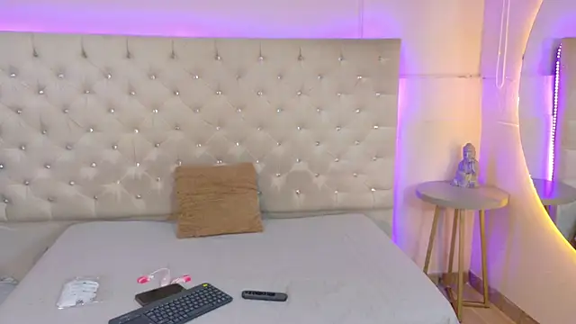 CathMellow online show from February 2026 07:09:02 PM