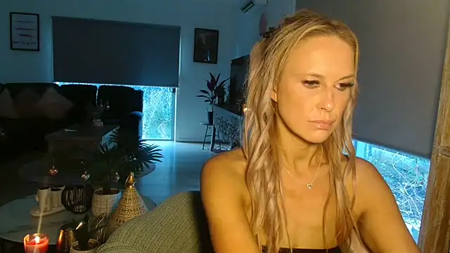 imyourgoodgirl69 online show from February 2026 08:43:02 AM