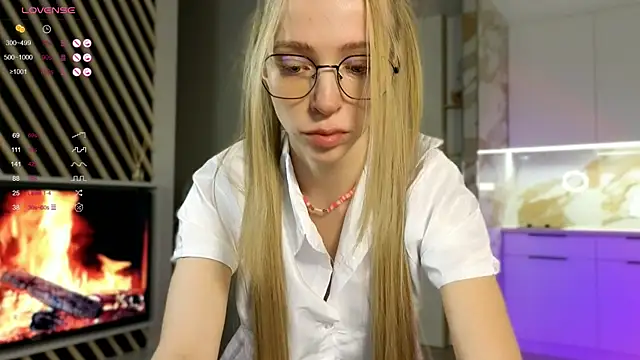 Snapshot of BritaKiss chatting on September 2025 02:11:02 AM BritaKiss online show from September 2025 02:11:02 AM