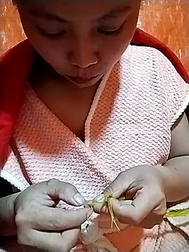 venu00 online show from December 2025 12:25:02 PM