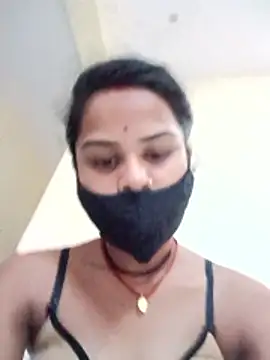 Radhika Lovely online show from May 2026 01:08:01 PM