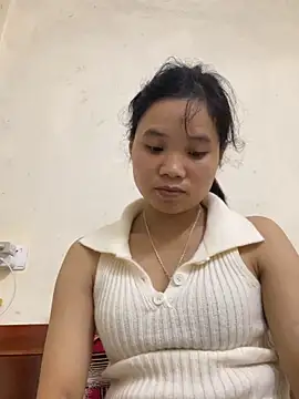 Ngoc-bbi online show from October 2025 02:05:02 PM
