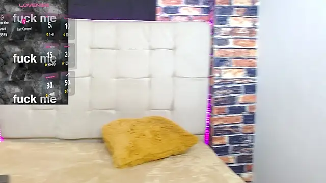 Snapshot of marilunabrown303av chatting on October 2025 11:54:02 AM marilunabrown303av online show from October 2025 11:54:02 AM