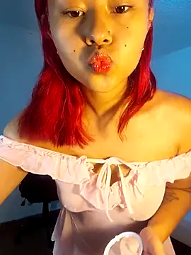 Snapshot of MAYASMITH__ chatting on June 2026 06:15:02 AM MAYASMITH online show from June 2026 06:15:02 AM