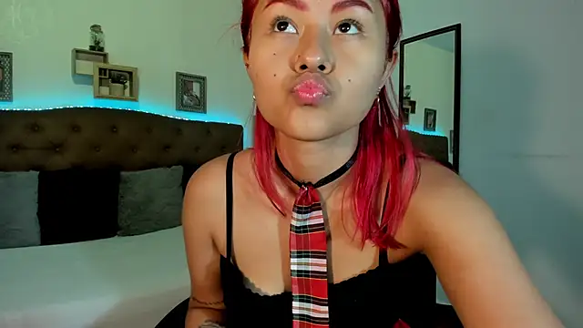 Snapshot of MAYASMITH__ chatting on June 2026 06:29:02 AM MAYASMITH online show from June 2026 06:29:02 AM