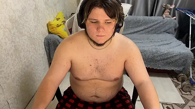 Snapshot of desiredude9 chatting on September 2025 07:19:02 PM desiredude9 online show from September 2025 07:19:02 PM