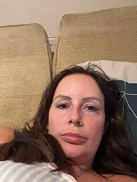 nightingale27 online show from September 2025 08:20:01 PM